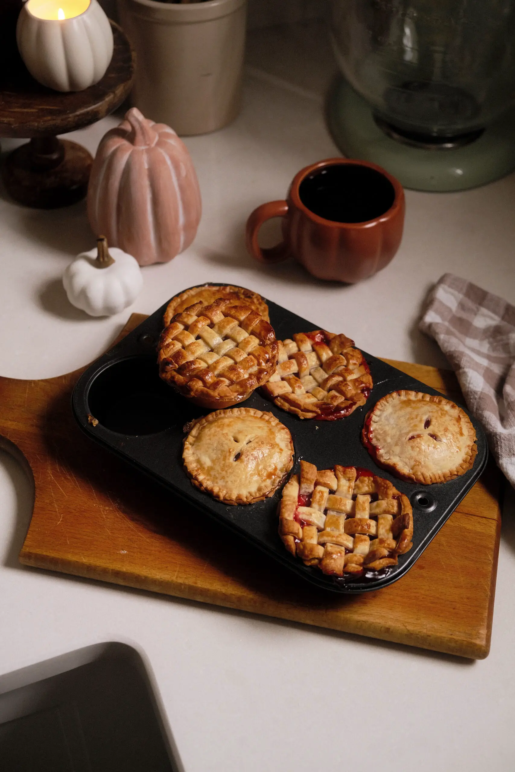 https://josiemichelledavis.com/wp-content/uploads/2023/09/How-to-make-individual-pies-in-a-cupcake-pan-scaled.jpg